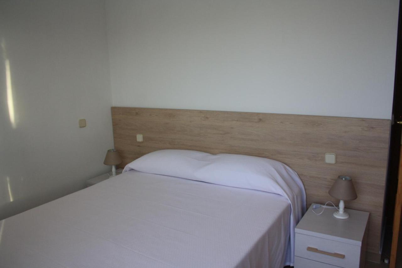 Ar Apartamentos Soto Real Exteriör bild
