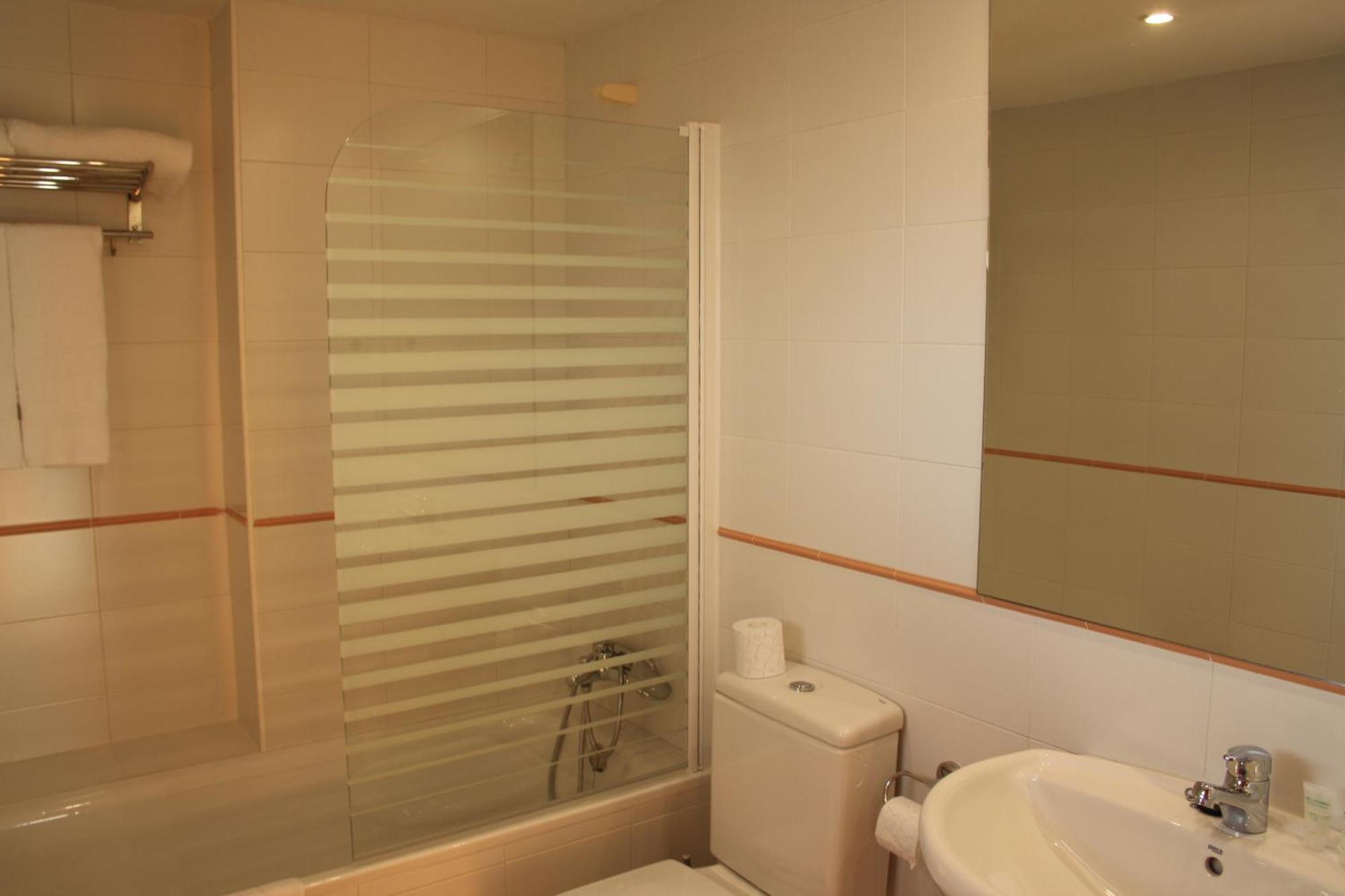 Ar Apartamentos Soto Real Rum bild